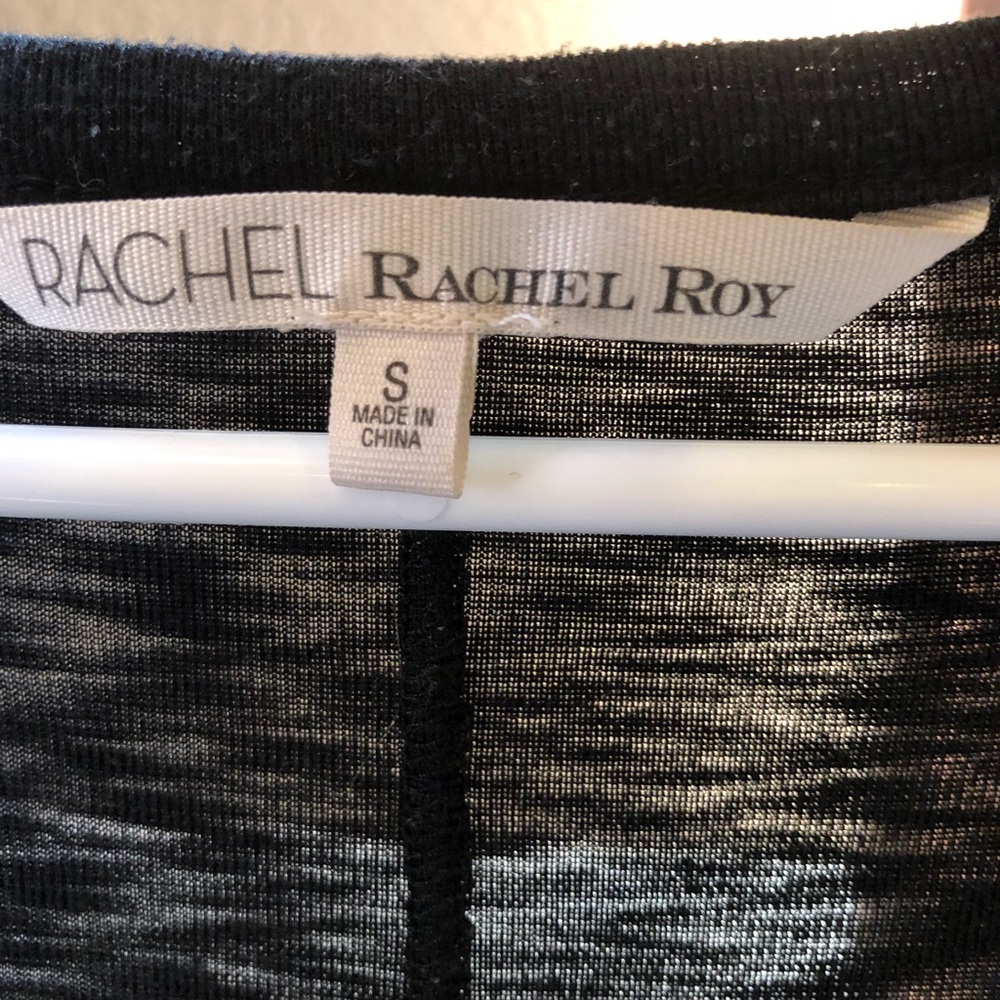 Simple, RACHEL Rachel Roy V-Neck Tee - Picture 3 of 4